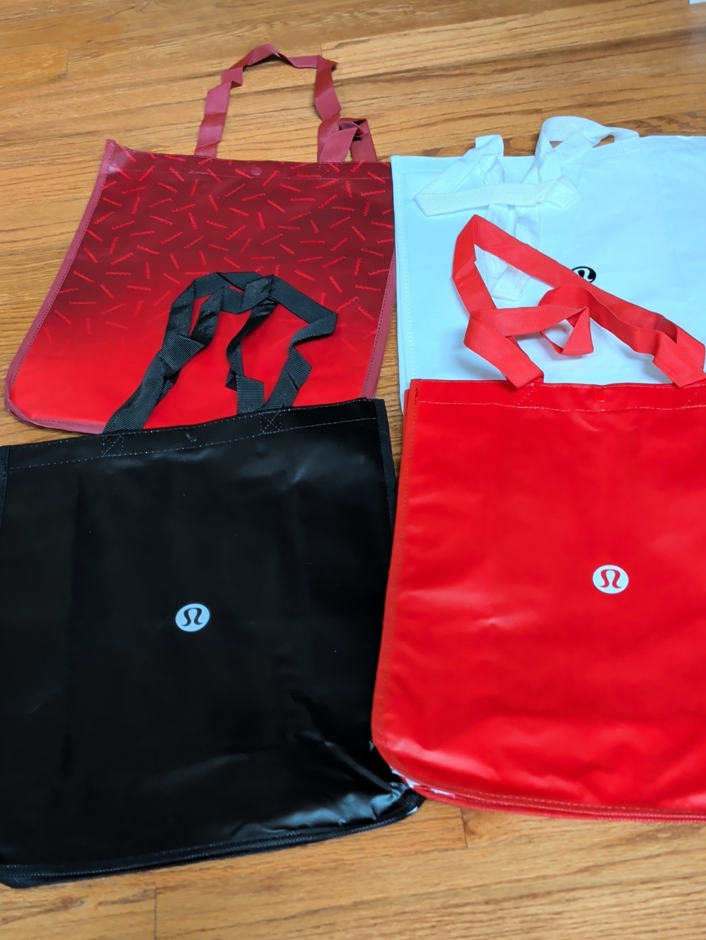 Set Of 4 Large Reusable lululemon athletica Reusable Tote Bags